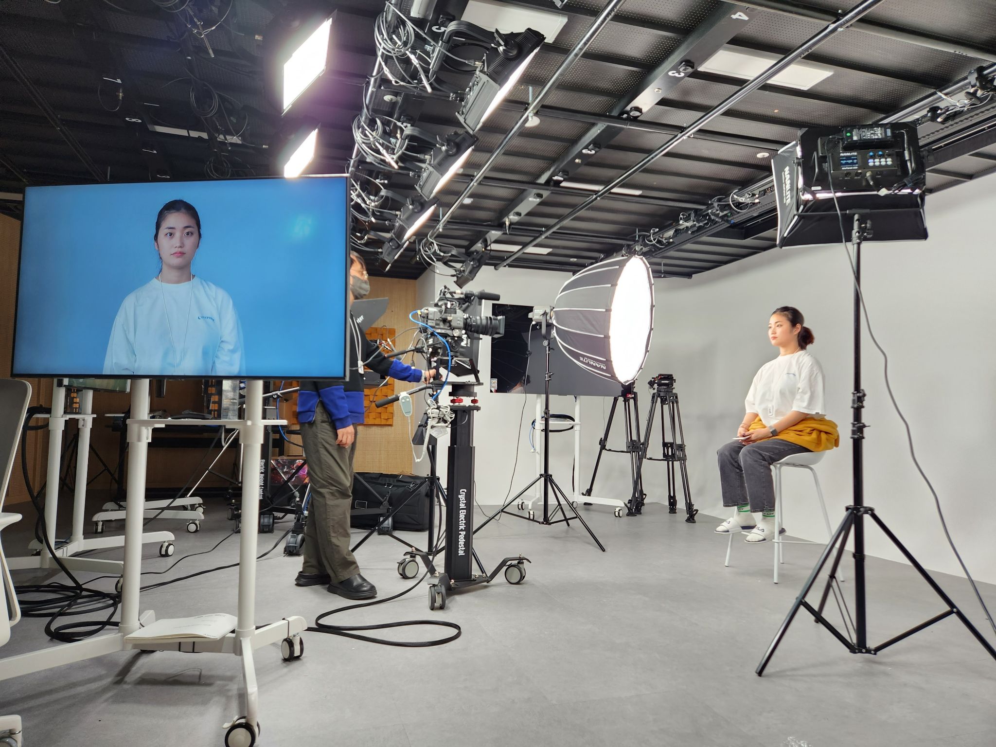 AI 휴먼 제작 스튜디오