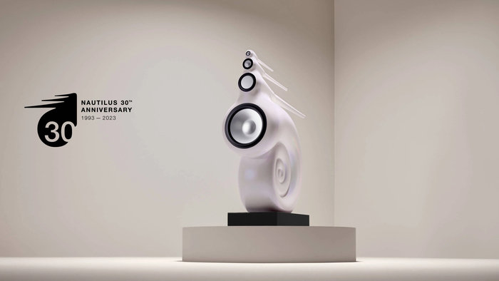 마시모의 대표 럭셔리 오디오 브랜드 바워스앤윌킨스(B&W)의 '노틸러스'